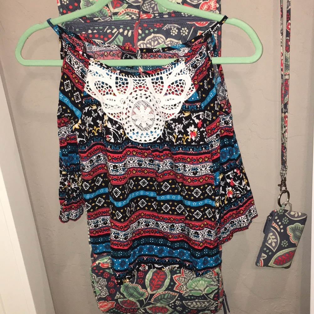 Cute print over the shoulder top
